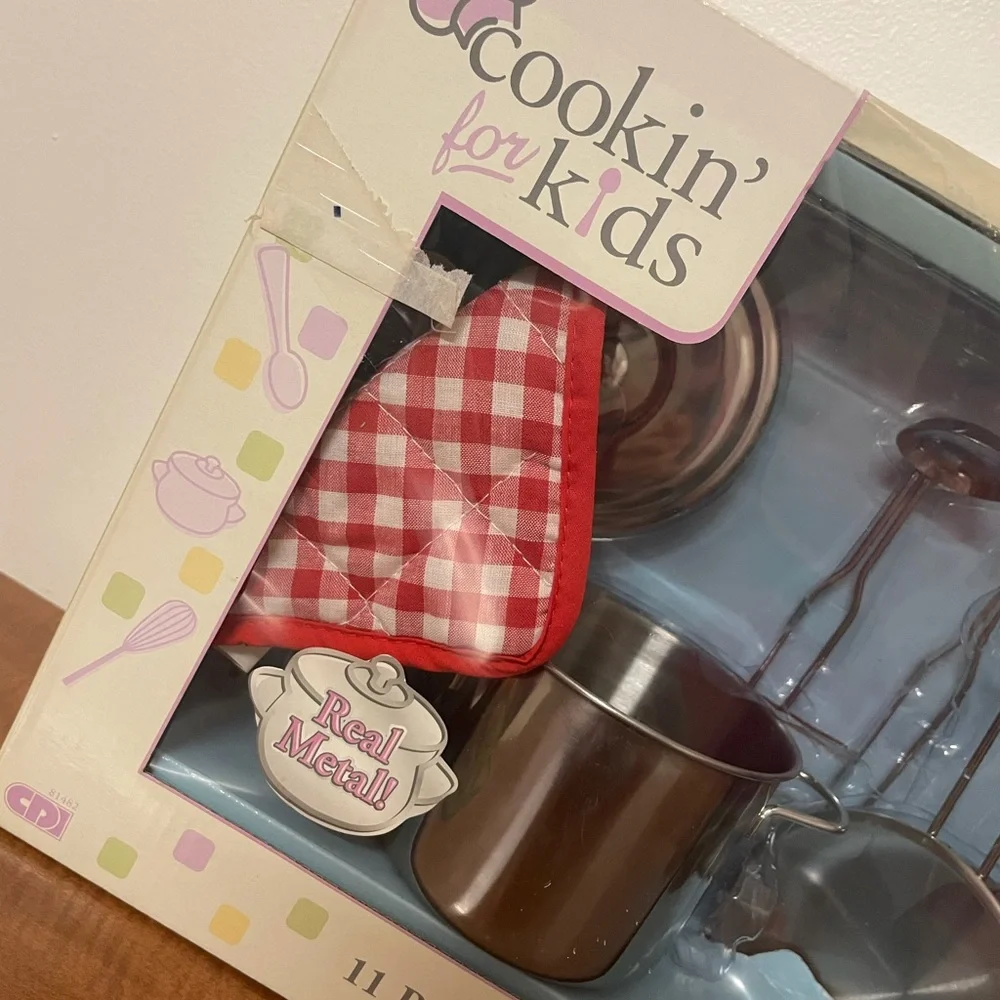 Vintage Kitchen Set Cookin For Kids Real Metal Pot Vintage Toys Doll Accessories
